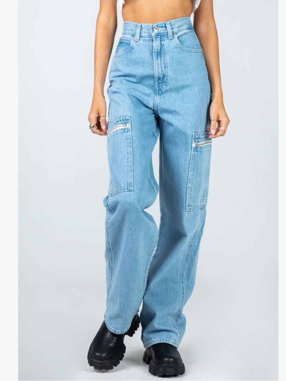 Levi’s Premium Denim High Loose Cargo Jeans